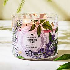 FRESH CUT LILACS CANDLE