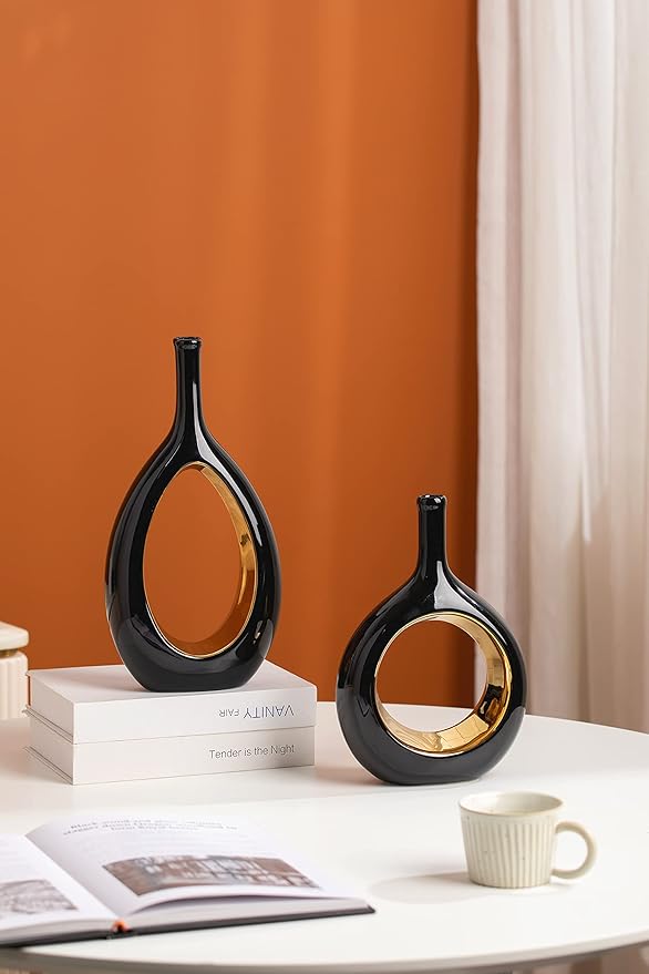 decor piece black