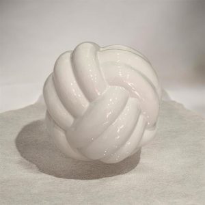 Ceramic-Ornaments-Abstract-Statue-Thread-Knot-white-medium